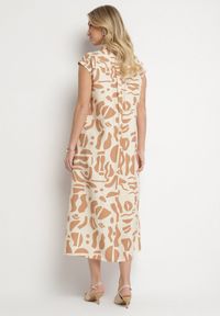 Born2be - Beżowa Sukienka o Koszulowym Kroju w Geometryczny Wzór Saranea. Okazja: na spotkanie biznesowe, na co dzień. Typ kołnierza: dekolt w serek. Kolor: beżowy. Długość rękawa: krótki rękaw. Wzór: geometria. Sezon: wiosna, lato. Typ sukienki: koszulowe. Styl: casual, biznesowy #2