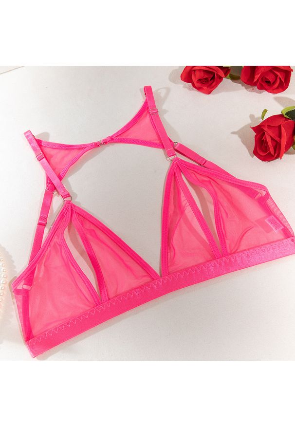 Intica - Komplet bielizny z wycięciami na romantyczne wieczory Bristol. Kolor: czarny. Materiał: materiał