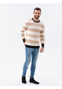 Ombre Clothing - Sweter męski w paski E189 - beżowy - XXL. Kolor: beżowy. Materiał: bawełna, dzianina. Wzór: paski. Styl: klasyczny