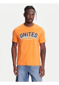 United Colors of Benetton - United Colors Of Benetton T-Shirt 3I1XU1096 Pomarańczowy Regular Fit. Kolor: pomarańczowy. Materiał: bawełna