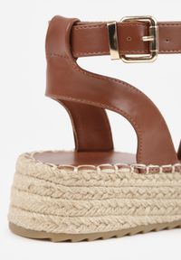 Born2be - Brązowe Sandały VICES na Grubej Podeszwie z Plecionki z Paskiem Wokół Kostki Doria. Zapięcie: pasek. Kolor: brązowy. Materiał: jeans. Sezon: lato #9