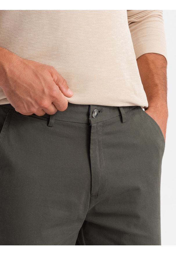 Ombre Clothing - Jednolite męskie spodnie chino SLIM FIT – khaki V3 OM-PACP-0183 - XL. Okazja: do pracy. Kolor: brązowy. Materiał: bawełna, elastan, poliester, materiał. Wzór: jednolity. Styl: klasyczny, elegancki