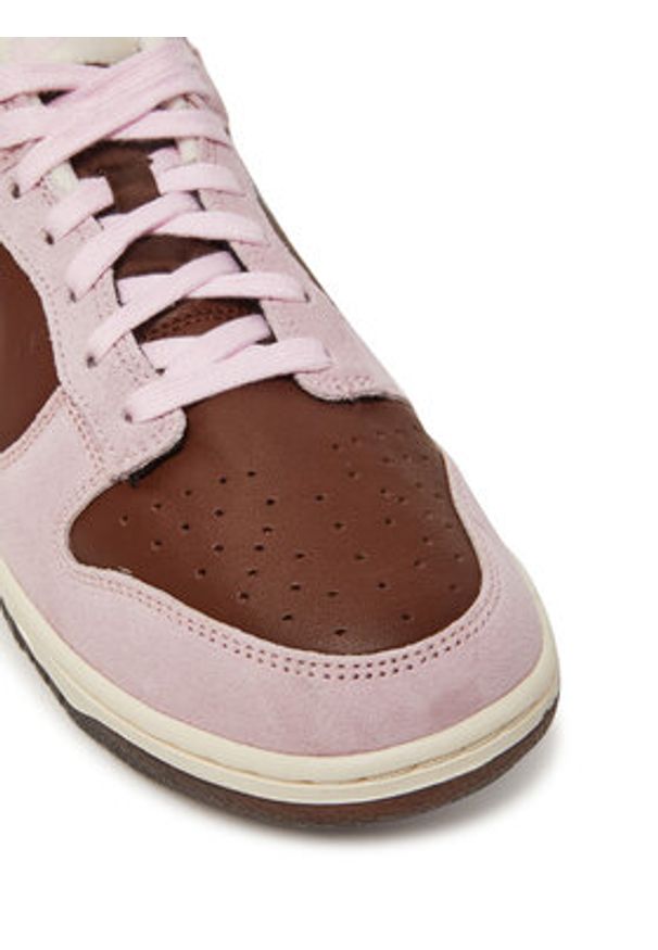 Nike Sneakersy Dunk Low HM0987 Brązowy. Kolor: brązowy. Materiał: skóra