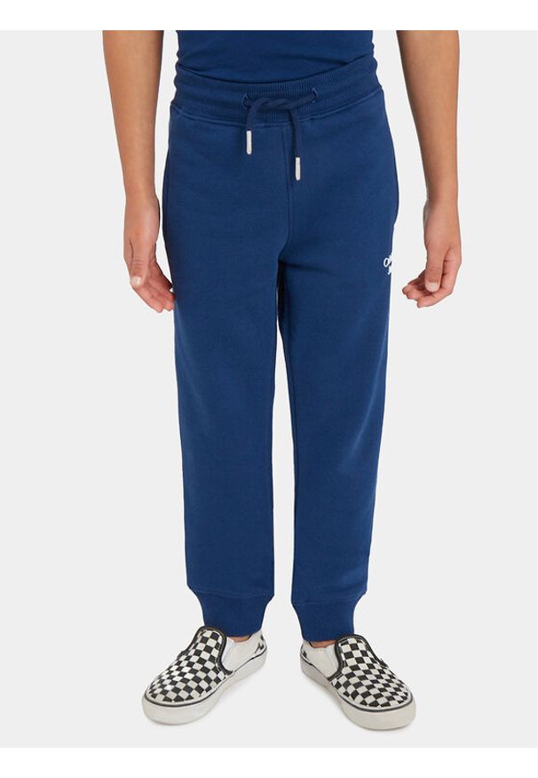 Calvin Klein Jeans Spodnie dresowe Stack Logo IB0IB01282 Granatowy Regular Fit. Kolor: niebieski. Materiał: bawełna