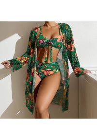 Intica - Bikini z narzutką na plażę z kwiecistym wzorem Olesya. Kolor: zielony. Materiał: materiał. Wzór: aplikacja