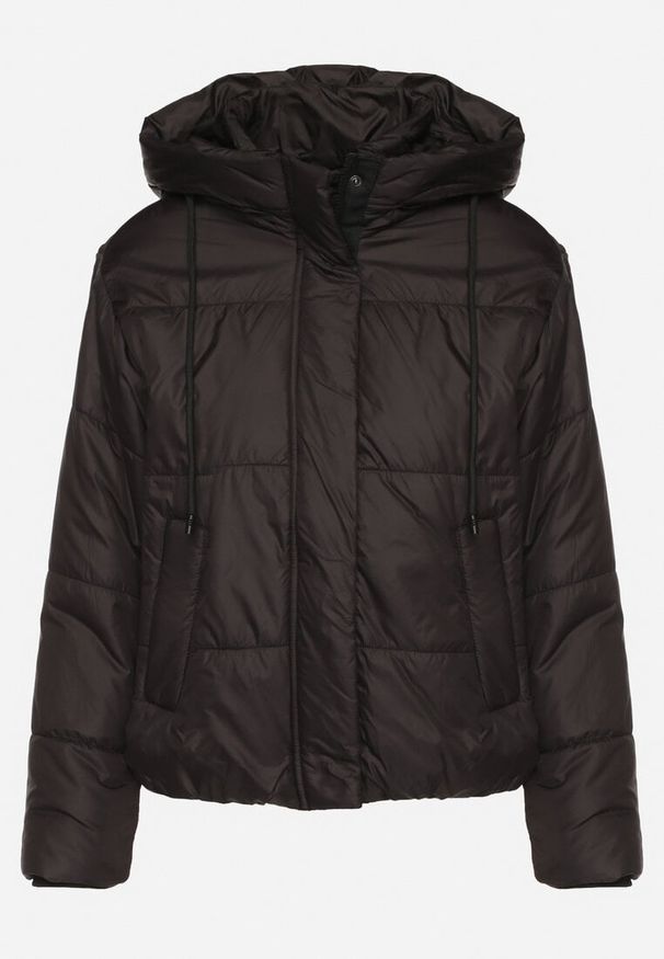 Born2be - Czarna Pikowana Kurtka z Kapturem i Lekkim Ociepleniem Ninirila. Okazja: na spacer. Typ kołnierza: kaptur. Kolor: czarny. Materiał: jeans. Długość: krótkie. Styl: elegancki, klasyczny