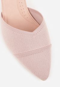 Renee - Różowe Czółenka ze Sportowej Tkaniny VICES na Słupku z Paskiem przy Kostce Loraira. Zapięcie: pasek. Kolor: różowy. Materiał: tkanina. Obcas: na słupku. Styl: sportowy #4