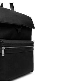 Calvin Klein Plecak Contrast Flap Backpack LV04D3030G Czarny. Kolor: czarny. Materiał: skóra #4