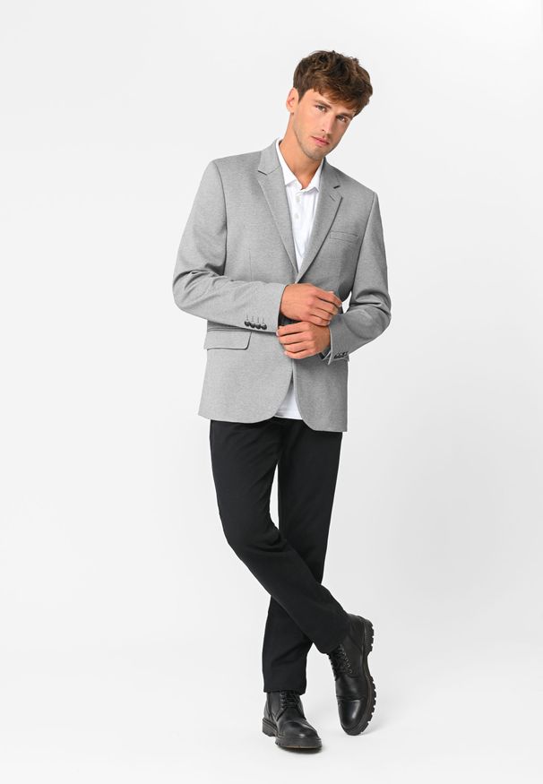 Volcano - Jednorzędowa marynarka JB-RIZE. Okazja: na co dzień, do pracy, na spotkanie biznesowe. Materiał: dzianina, materiał, tkanina. Wzór: ze splotem. Styl: biznesowy, klasyczny, casual