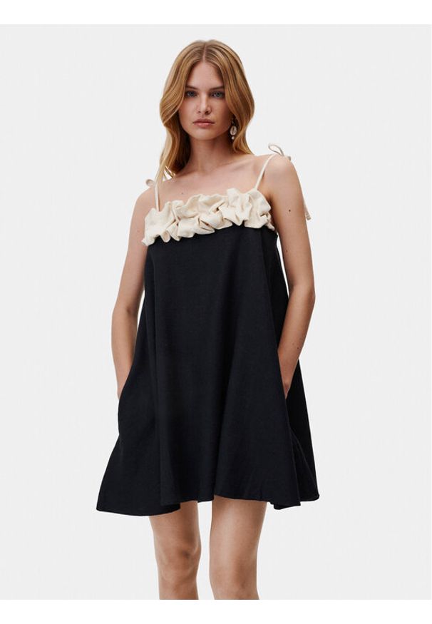 Undress Code Sukienka letnia Bambina 555 Czarny Regular Fit. Kolor: czarny. Materiał: bawełna. Sezon: lato