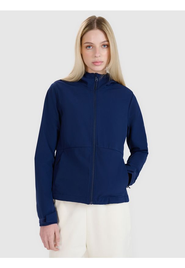 4f - 4F Kurtka softshell wiatroodporna membrana 5000 damska - granatowa L. Typ kołnierza: kaptur. Kolor: niebieski. Materiał: softshell. Technologia: Windstopper. Sezon: zima