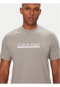 Calvin Klein T-Shirt Outline Tape Graphic LV04RC852G Szary Regular Fit. Kolor: szary. Materiał: bawełna