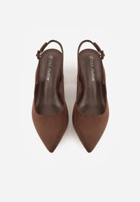 Born2be - Brązowe Czółenka na Klockowym Obcasie z Odkrytą Piętą Tarabeta. Okazja: na co dzień. Zapięcie: sprzączka. Kolor: brązowy. Obcas: na obcasie. Styl: casual, elegancki. Wysokość obcasa: średni #5