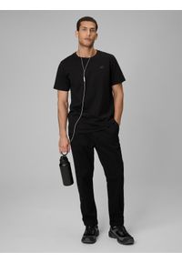 4f - 4F T-shirt regular gładki męski - czarny M. Okazja: na co dzień. Kolor: czarny. Materiał: jeans, materiał. Wzór: gładki. Styl: casual, klasyczny #2