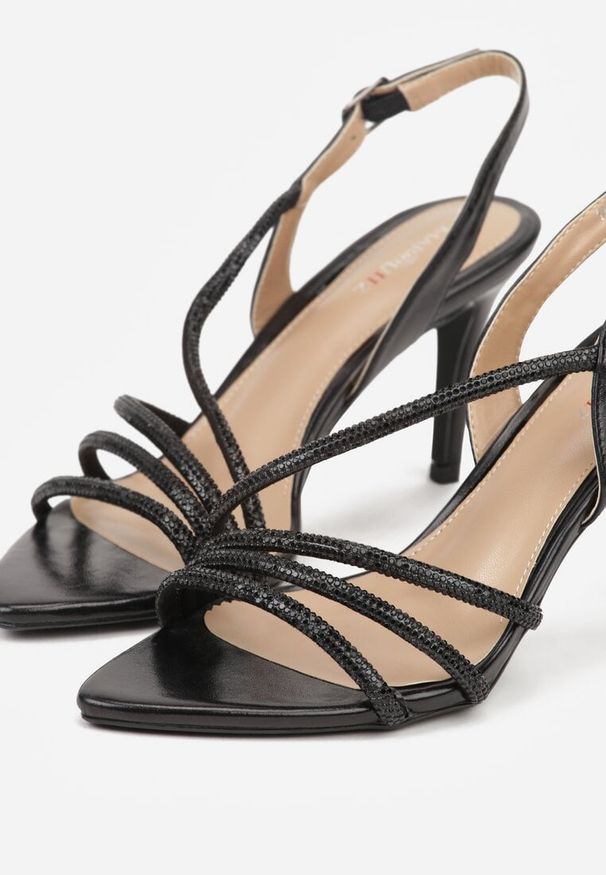 Born2be - Czarne Sandały na Szpilce Zdobione Cyrkoniami Denafera. Okazja: na wesele, na ślub cywilny, na imprezę. Kolor: czarny. Materiał: satyna. Wzór: aplikacja. Obcas: na szpilce. Styl: elegancki