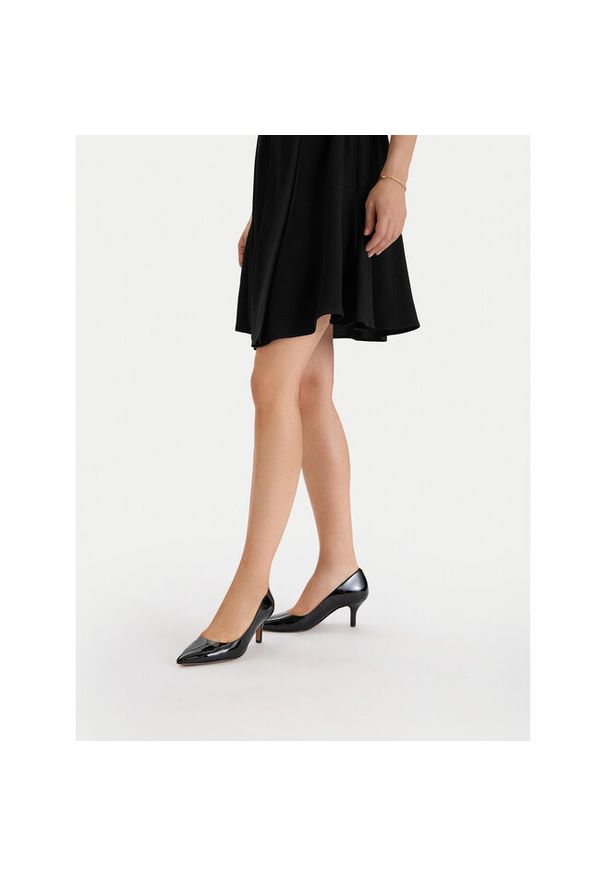 Czółenka Nine West. Kolor: czarny