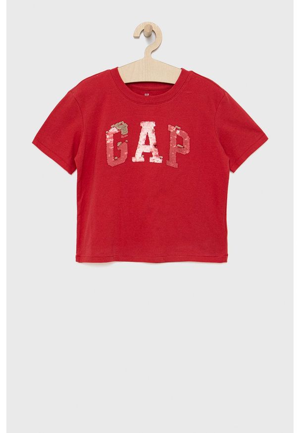 GAP t-shirt bawełniany dziecięcy kolor czerwony. Kolor: czerwony. Materiał: bawełna. Długość rękawa: krótki rękaw. Długość: krótkie. Wzór: aplikacja
