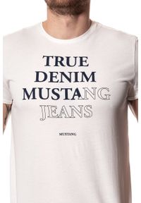 Mustang - MUSTANG T SHIRT Printed Tee CLOUD DANCER 1007075 2020. Wzór: nadruk #4