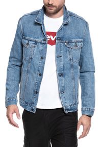 Levi's® - KURTKA JEANSOWA LEVI’S PRIDE COMMUNITY LGBTQIA+ TRUCKER JACKET 723340290. Okazja: na imprezę. Typ kołnierza: kaptur. Kolor: niebieski. Materiał: jeans. Wzór: haft, aplikacja, napisy, nadruk. Sezon: lato. Styl: klasyczny #4