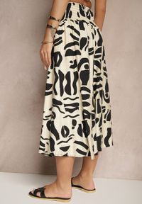 Renee - Czarne Szerokie Spodnie Culottes z Gumką Zdobione Geometrycznym Printem Sartebia. Okazja: na co dzień. Kolor: czarny. Wzór: aplikacja, geometria, nadruk. Styl: elegancki, casual #5