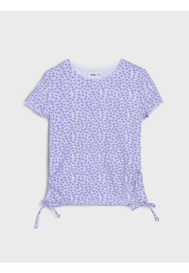 Sinsay - Koszulka z prążkowanej dzianiny we wzór kwiatowy z marszczeniami po bokach - wielobarwny. Materiał: dzianina, prążkowany. Wzór: kwiaty