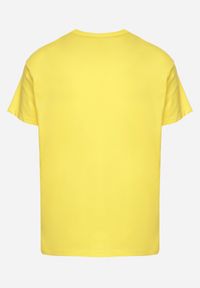 Born2be - Żółta Bawełniana Koszulka T-shirt Basic z Dekoltem w Serek Malvinea. Okazja: na spotkanie biznesowe, do pracy, na co dzień. Typ kołnierza: dekolt w serek. Kolor: żółty. Materiał: bawełna. Styl: biznesowy, casual, elegancki #7