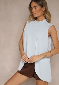 Renee - Jasnoniebieska Bluzka o Asymetrycznym Kroju Fadeselle. Okazja: na co dzień. Kolor: niebieski. Materiał: skóra. Wzór: kolorowy. Styl: casual #4
