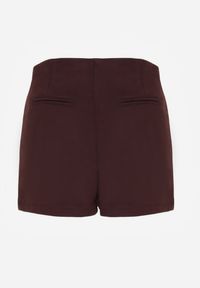 Born2be - Brązowe Spódnico-Szorty Zdobione Imitacją Kieszeni z Tyłu Sewrela. Okazja: na co dzień, na randkę. Kolor: brązowy. Materiał: koronka. Wzór: aplikacja. Styl: klasyczny, casual, elegancki #7