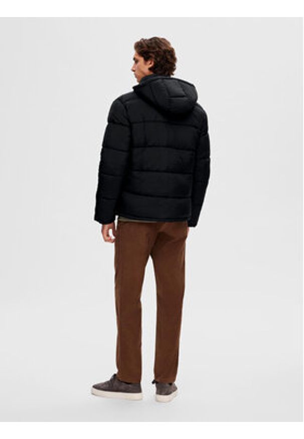 Selected Homme Kurtka zimowa Cooper 16089957 Czarny Regular Fit. Kolor: czarny. Materiał: syntetyk. Sezon: zima