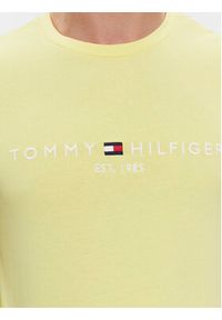 TOMMY HILFIGER - Tommy Hilfiger T-Shirt Tommy Logo Tee MW0MW11797 Żółty Regular Fit. Kolor: żółty. Materiał: bawełna #3