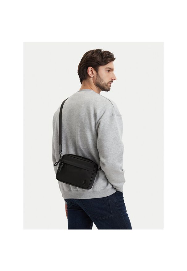 Karl Lagerfeld - Saszetka KARL LAGERFELD. Kolor: czarny