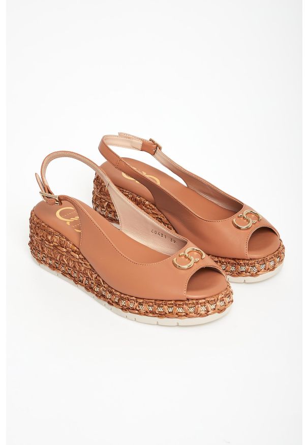 Sandały damskie skórzane CESARE CASADEI. Materiał: skóra