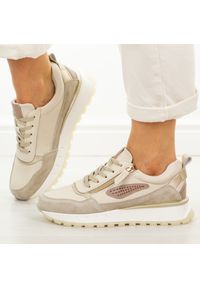 Beżowe skórzane sneakersy damskie Cambell 40347. Okazja: na co dzień. Nosek buta: okrągły. Zapięcie: sznurówki. Kolor: beżowy. Materiał: skóra. Sezon: wiosna, lato, jesień #1