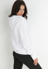 Born2be - Biała Bluza z Kapturem Sithi. Okazja: na co dzień. Typ kołnierza: kaptur. Kolor: biały. Materiał: jeans. Długość rękawa: długi rękaw. Długość: długie. Styl: casual, klasyczny #7