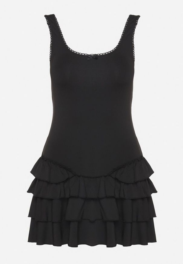 Born2be - Czarna Sukienka z Wiskozą Ozdobiona Falbankami Ovinia. Okazja: na co dzień. Typ kołnierza: kołnierz z falbankami. Kolor: czarny. Materiał: wiskoza. Długość rękawa: na ramiączkach. Wzór: aplikacja. Styl: casual