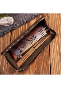 PAOLO PERUZZI - Portfel skórzany vintage Paolo Peruzzi brązowy T-116-HBR. Kolor: brązowy. Materiał: skóra. Wzór: geometria #1