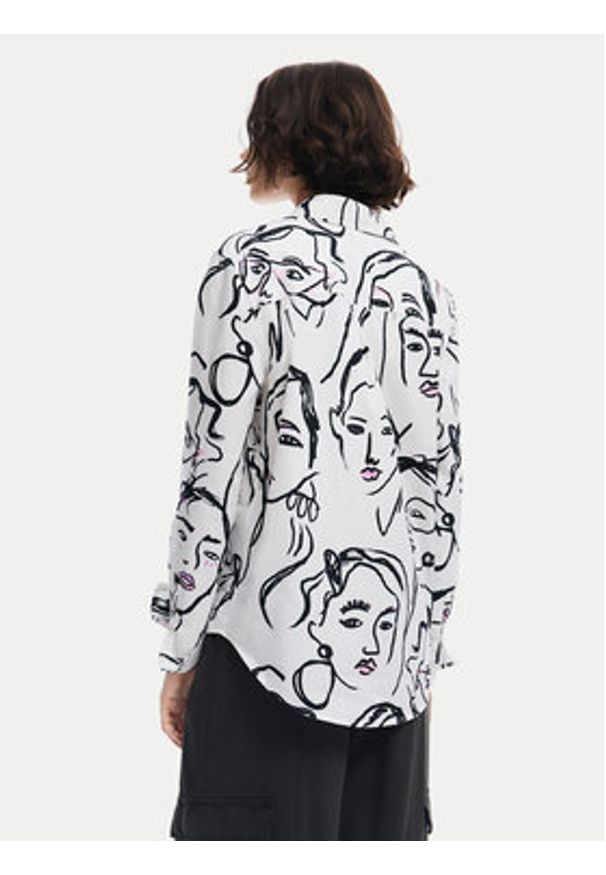 Desigual Koszula Faces 24WWCW34 Biały Regular Fit. Kolor: biały. Materiał: bawełna