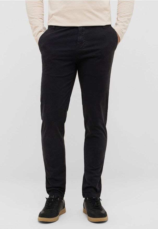 Męskie Spodnie Jeansowe Mustang Style Daytona Chino Black Beauty 1016824 4185. Materiał: jeans