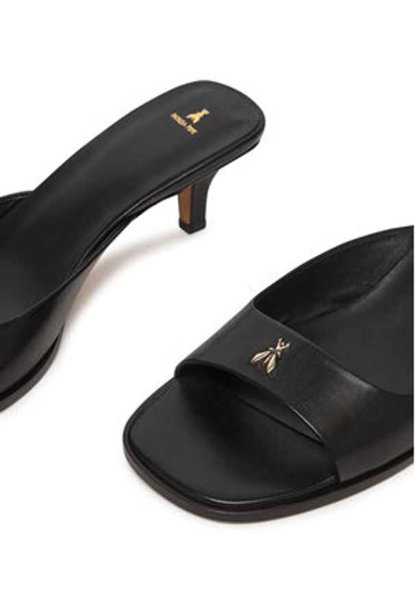 Patrizia Pepe Klapki 8X0108/L026-K103 Czarny. Kolor: czarny. Materiał: skóra