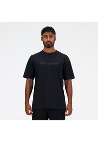 Koszulka męska New Balance MT41559BK – czarna. Kolor: czarny. Materiał: dresówka, bawełna. Długość rękawa: krótki rękaw. Długość: krótkie. Wzór: napisy