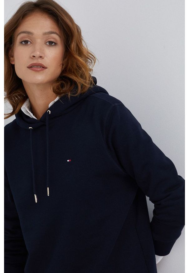 TOMMY HILFIGER - Tommy Hilfiger - Bluza bawełniana. Okazja: na co dzień. Kolor: niebieski. Materiał: bawełna. Długość rękawa: długi rękaw. Długość: długie. Styl: casual