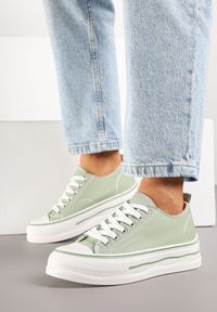 Born2be - Jasnozielone Klasyczne Trampki na Grubej Podeszwie Natileva. Okazja: na co dzień. Kolor: zielony. Materiał: jeans. Szerokość cholewki: normalna. Styl: klasyczny