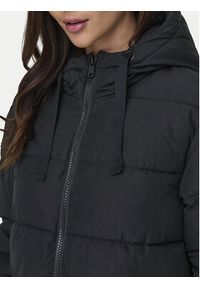 only - ONLY Kurtka zimowa Clair 15323232 Czarny Regular Fit. Kolor: czarny. Materiał: syntetyk. Sezon: zima
