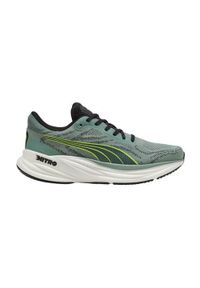 Buty do biegania męskie Puma Magnify Nitro 2. Zapięcie: sznurówki. Kolor: zielony. Materiał: syntetyk, tkanina, materiał. Szerokość cholewki: normalna. Sport: bieganie