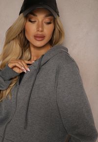 Renee - Ciemnoszara Klasyczna Bluza z Kapturem i Sznurkami Ballata. Okazja: na co dzień. Typ kołnierza: kaptur. Kolor: szary. Materiał: jeans, materiał. Długość rękawa: długi rękaw. Długość: długie. Styl: klasyczny #3