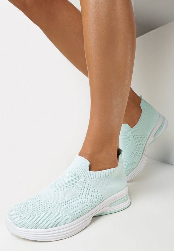 Born2be - Zielone Płaskie Buty Sportowe z Elastyczną Cholewką przed Kostkę Atale. Wysokość cholewki: przed kostkę. Zapięcie: bez zapięcia. Kolor: zielony. Szerokość cholewki: normalna. Sezon: lato, wiosna