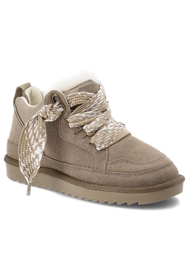 Beżowe Botki Vinceza Stylowe Obuwie Damskie Z Futerkiem. Okazja: na spacer, na co dzień. Zapięcie: sznurówki. Kolor: beżowy. Materiał: futro. Szerokość cholewki: normalna. Sezon: zima, jesień. Styl: elegancki
