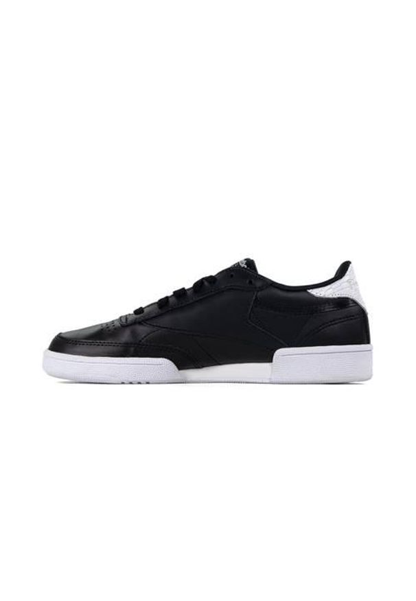 Buty do chodzenia damskie Reebok Club C 85 Emboss. Zapięcie: sznurówki. Kolor: czarny. Materiał: materiał, syntetyk. Szerokość cholewki: normalna. Model: Reebok Club. Sport: turystyka piesza