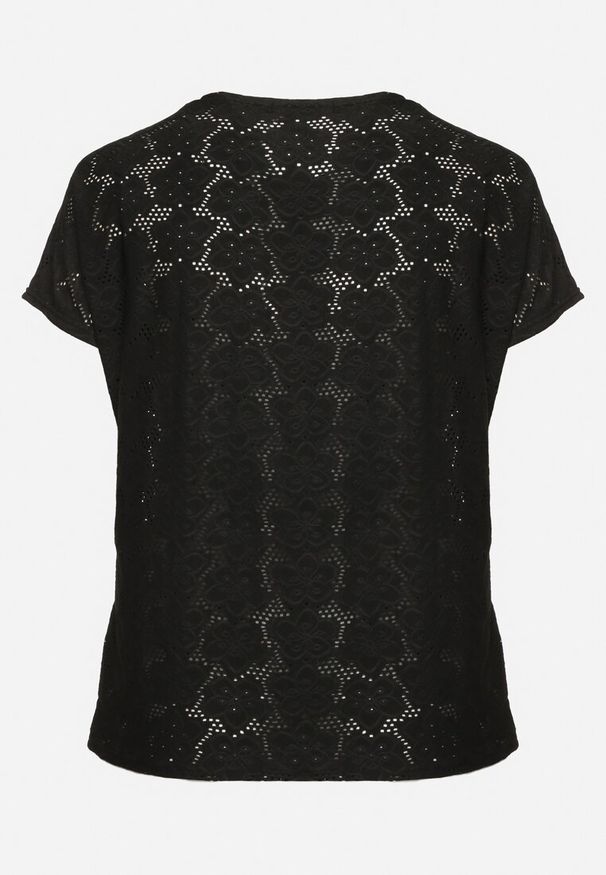 Born2be - Czarna Ażurowa Bluzka z Bawełną Clavienne. Okazja: na co dzień. Kolekcja: plus size. Kolor: czarny. Materiał: bawełna. Długość rękawa: krótki rękaw. Długość: krótkie. Wzór: ażurowy. Styl: elegancki, casual
