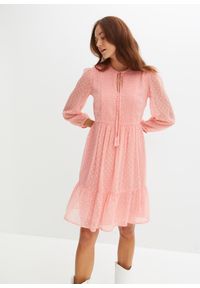 bonprix - Sukienka szyfonowa w strukturalny wzór. Kolor: różowy. Materiał: szyfon